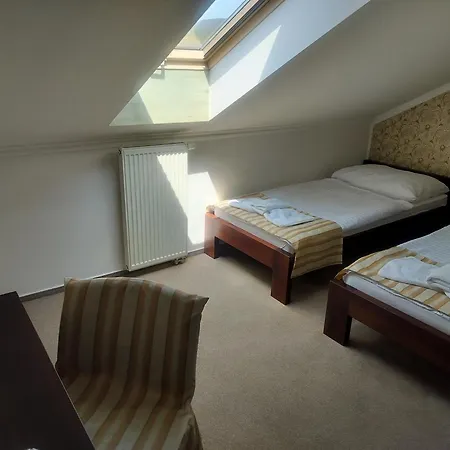 Restaurant And Stenly Penzión pre hostí