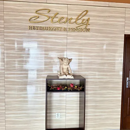Restaurant And Stenly 3*